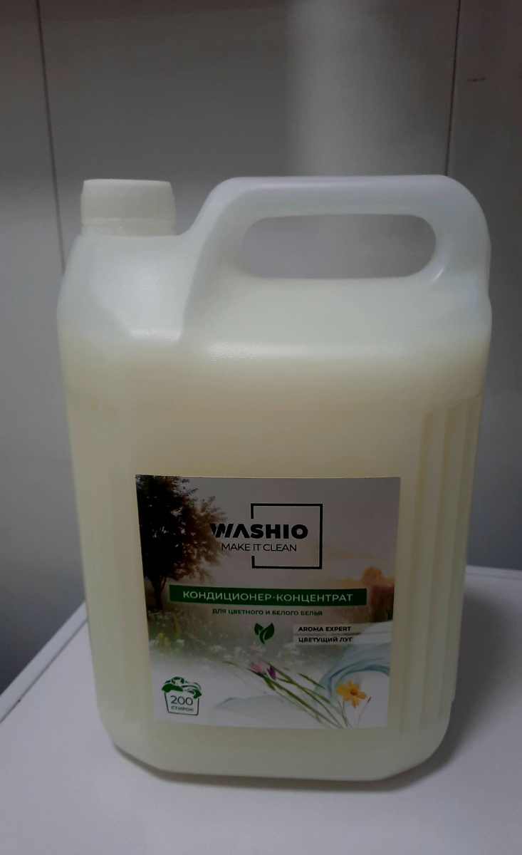 Запах приятный, и не сильно бельё пахнет после стирки 