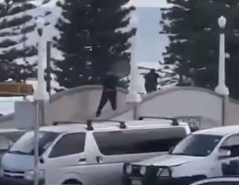    Двое стрелков. Фото: стоп-кадр видео из соцсетей