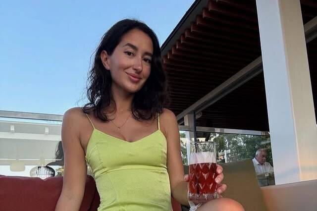 Обложка © Instagram (признан экстремистской организацией и запрещён на территории Российской Федерации) / kozyrinaa