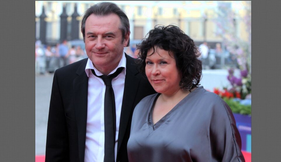 Кира Саксаганская - верная и преданная жена