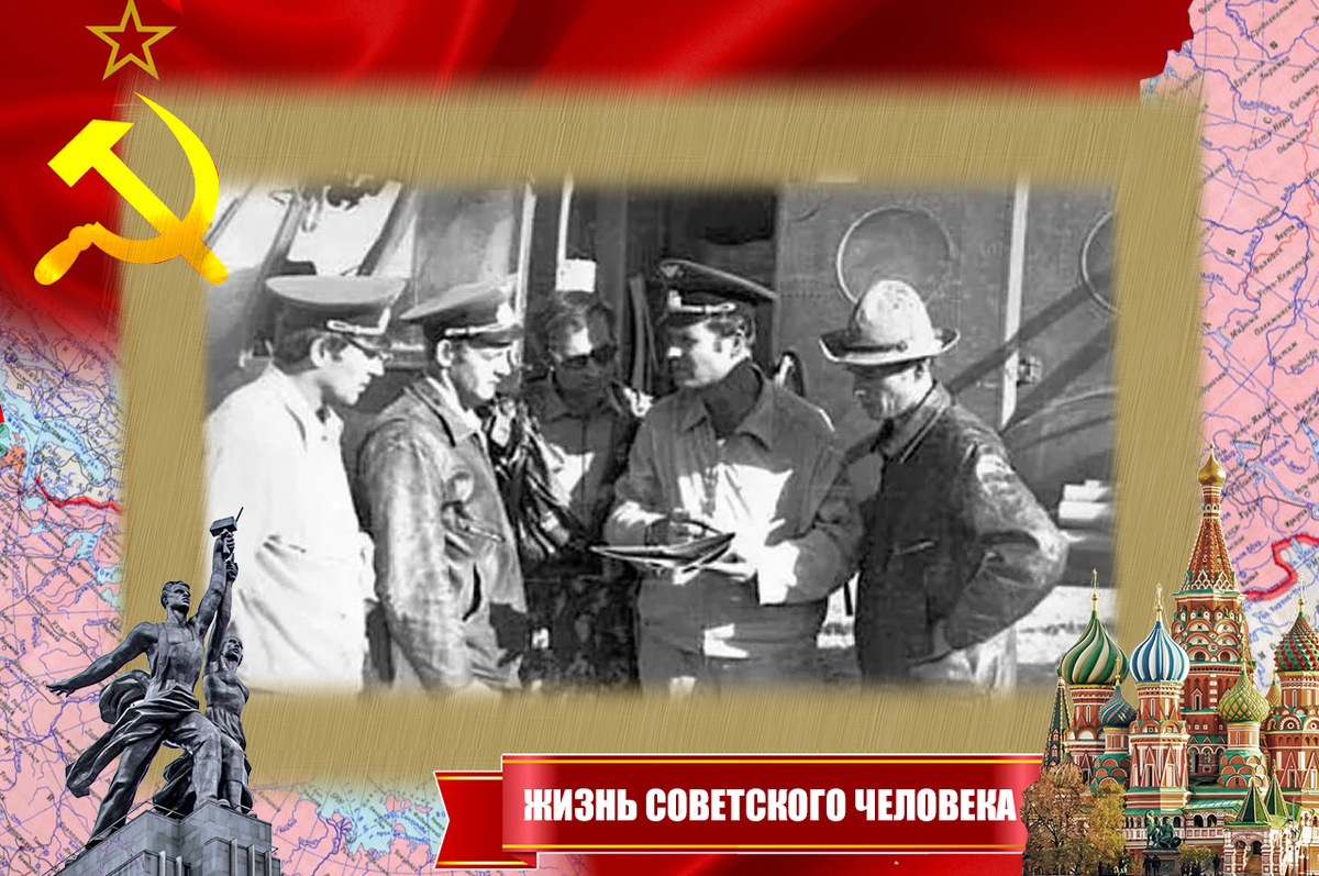 Постановка боевой задачи на вылет в операции «Осень-80» командиром Марыйской авиаэскадрильи подполковником Борисом Ильичом Захаровым (второй справа)