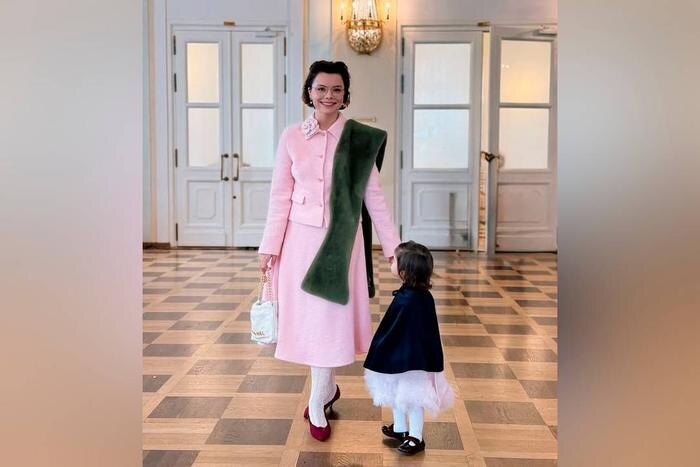 Обложка © Instagram (признан экстремистской организацией и запрещён на территории Российской Федерации) / bruhunova