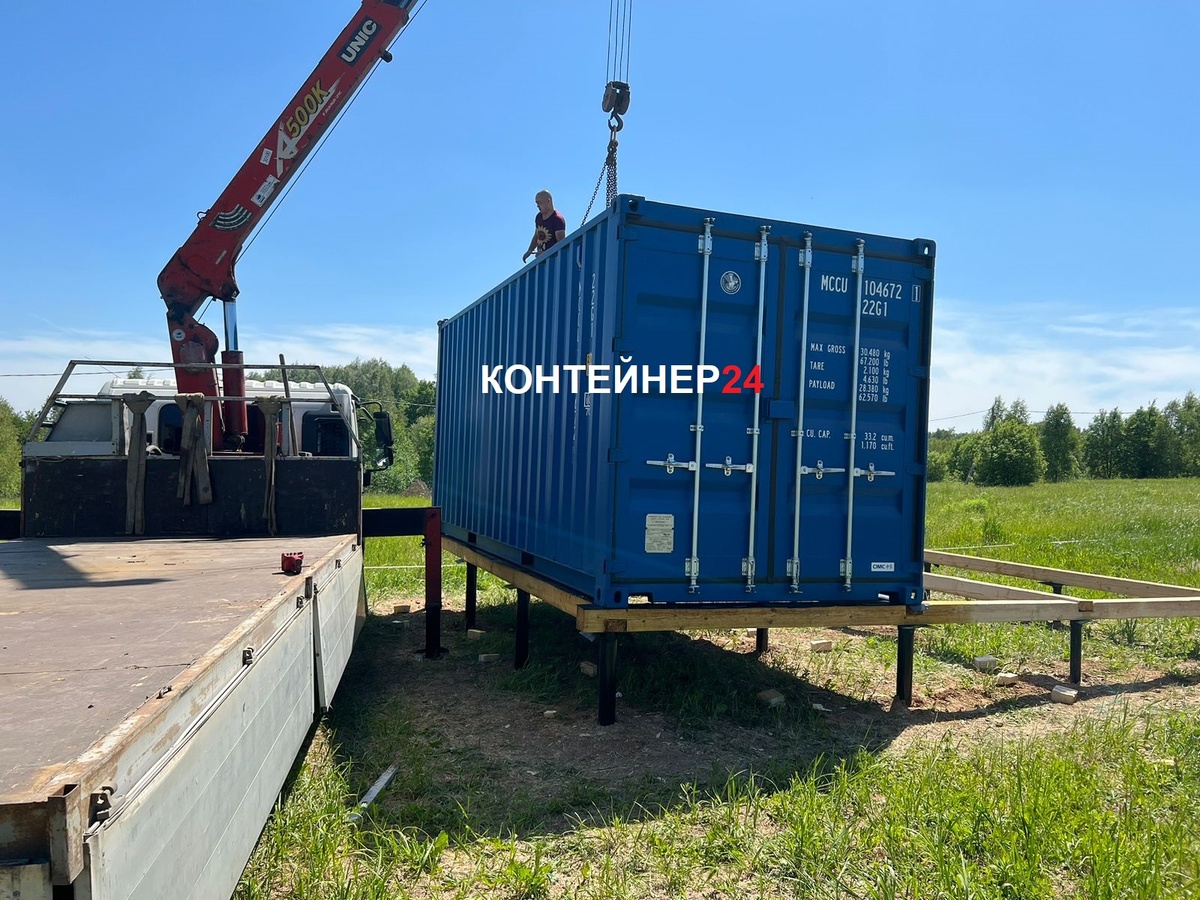 Установка морского контейнера 20 футов на сваи