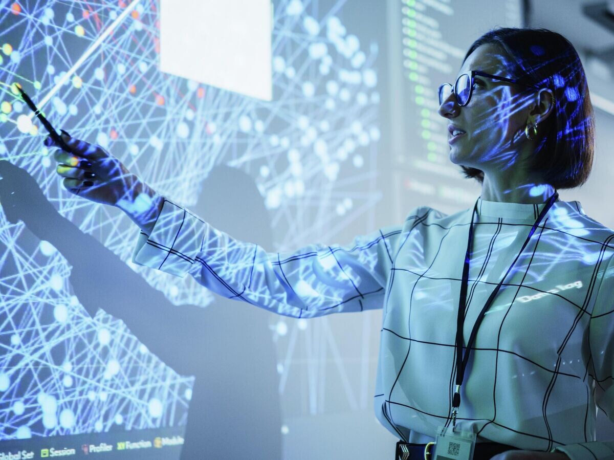    Девушка во время презентации | © Getty Images / gorodenkoff