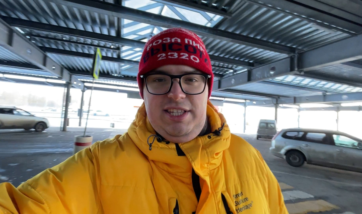 Скрин из части влога. При сильном ветре на видео остается много звуковых помех, которые при монтаже не получается нормально убрать. Поэтому сейчас просто стараюсь искать такие места или поворачиваться так, чтобы ветер не попадал в микрофон телефона. Скрин: Михаил Лайф Влог