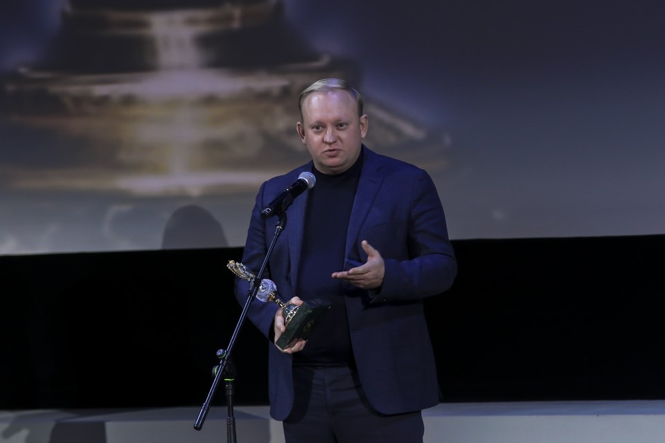    Андрей Абрамов Виталий БАРАБАШ