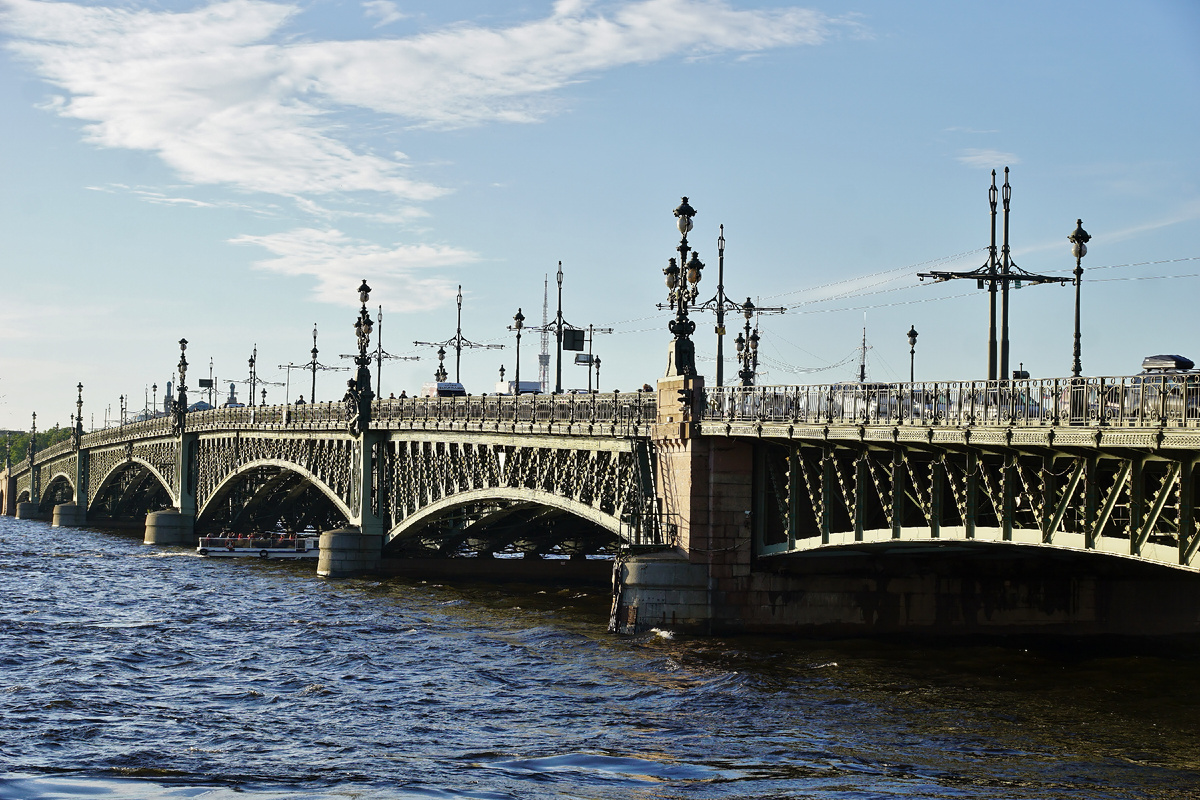 Троицкий мост. Фото автора.