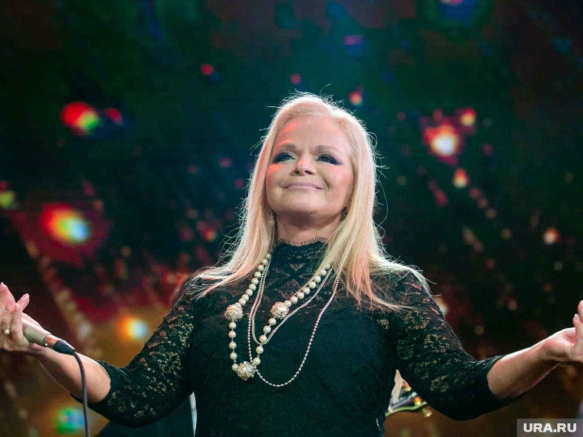     Суд решил, что деньги покупательнице квартиры стоит требовать от мошенников, которым Долина отдала средства после сделки