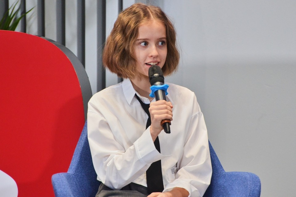    Виталия Корниенко Даниил ОПАРИН