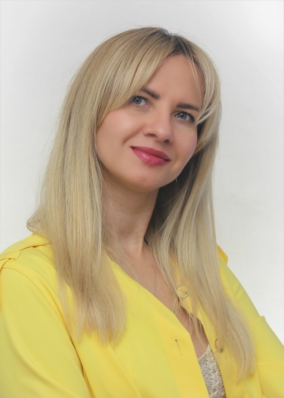    На фото: Юлия Валентиновна Свердлова Веселовские вести