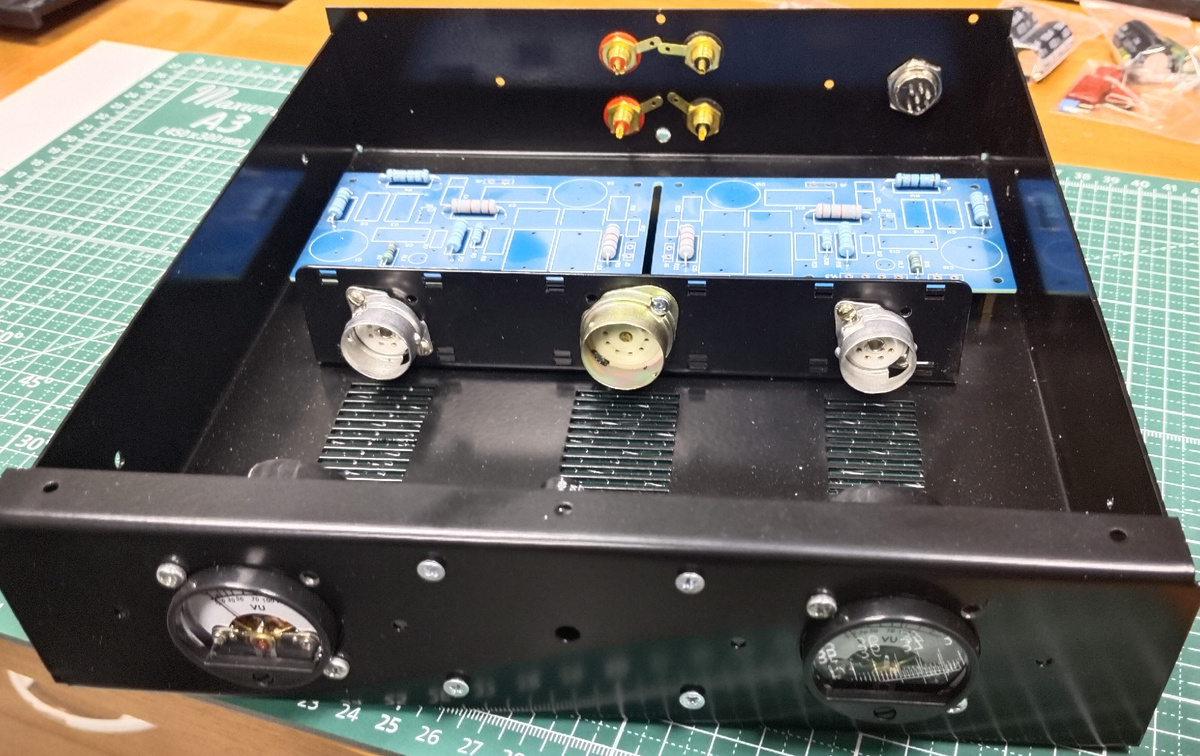 Корпус без декоративных панелей