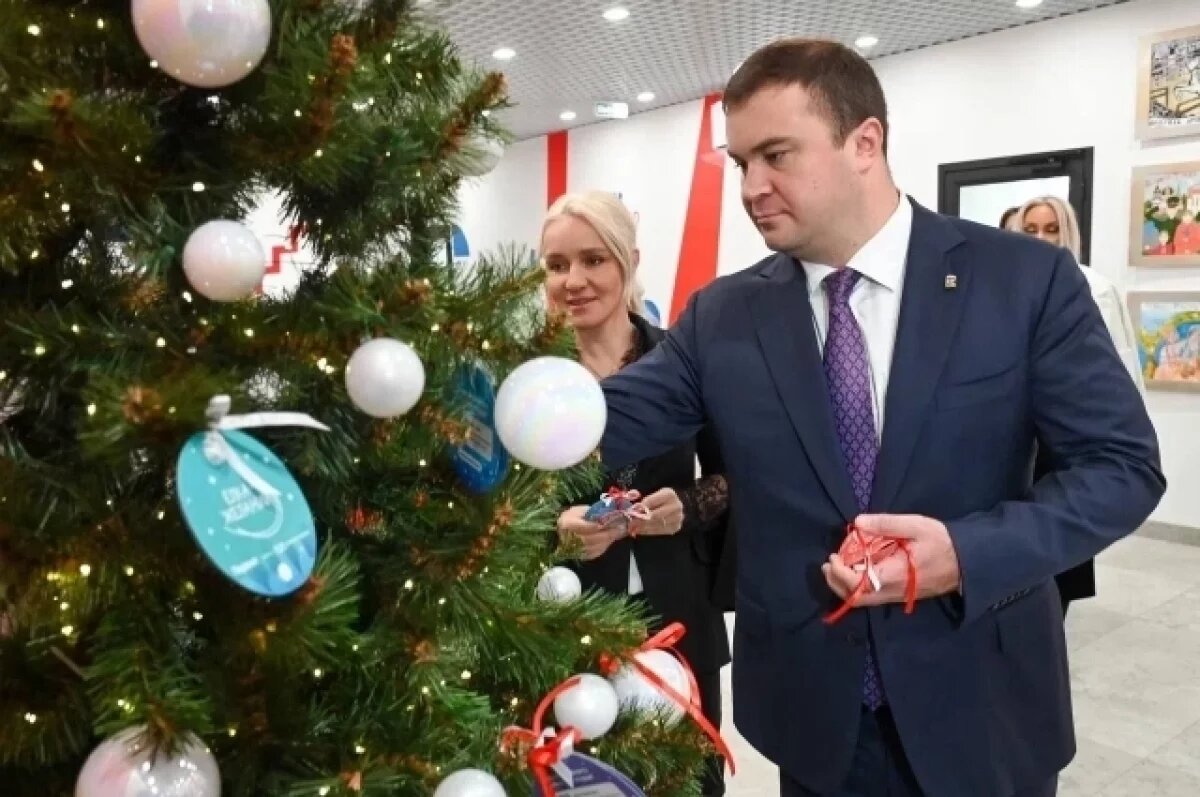    Губернатор Виталий Хоценко исполнит мечты юных омичей