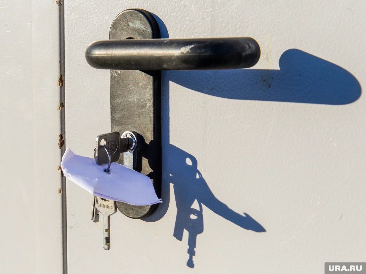     Заведение прекращает свою работу из-за разрыва договора аренды