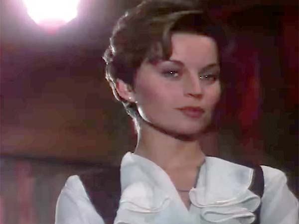 Хелена (Малгожата Форемняк)