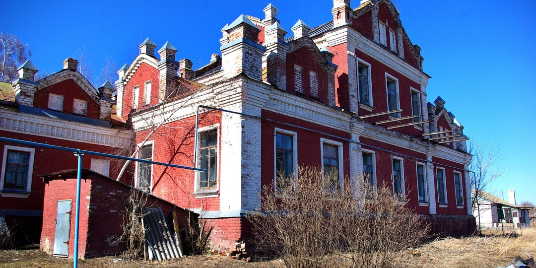 ШИКАРНЫЙ ЗАБРОШЕННЫЙ ОСОБНЯК В ТАМБОВСКОЙ ГЛУБИНКЕ. ЗАБРОШЕННАЯ УСАДЬБА ЖЕРЕБЦОВЫХ И ЧИЧЕРИНЫХ.