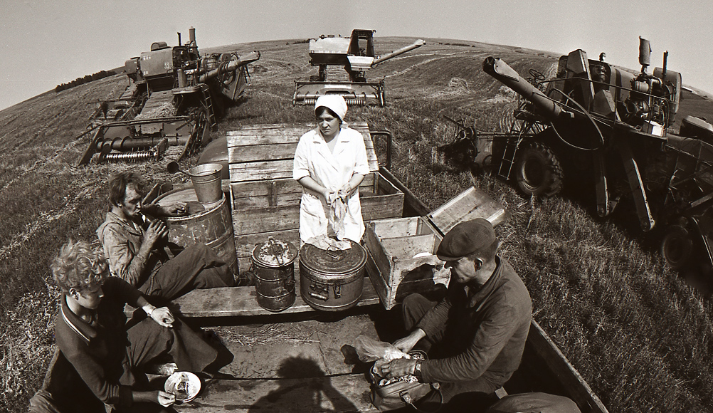 Полевой стан целинников.