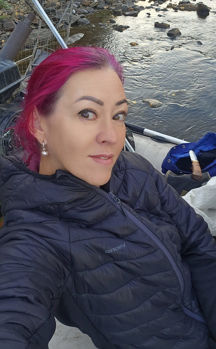 Фото того самого дня, когда я пошла на лодке по реке