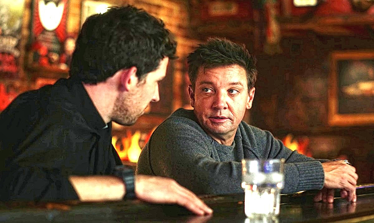 Джереми Реннер: - Чему радоваться-то? Не позвали в сиквел "Ветреной реки", прикинь! 