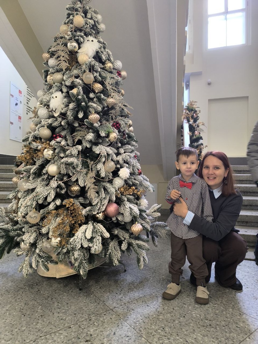 Отпусти меня, мать, надо бежать дальше