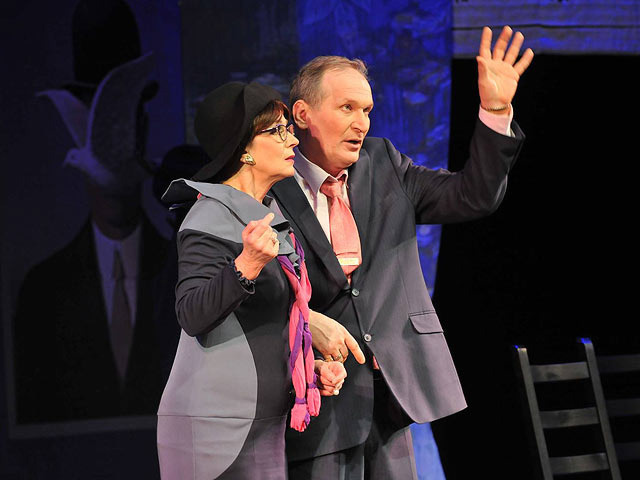    Во время спектакля «Ловушка для мужа» артист пережил инсульт.