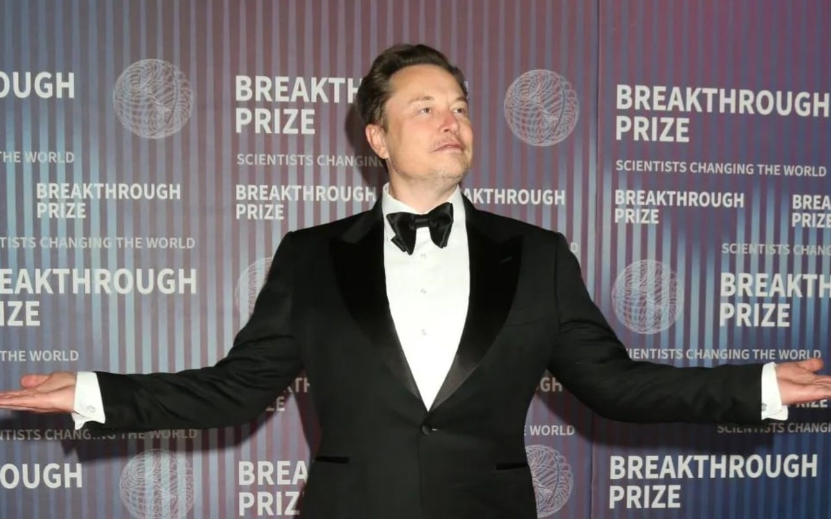    Илон Маск преодолел рубеж в 600 млрд долларов и устремился к званию первого триллионера планеты Фото: Kathy Hutchins/Shutterstock/Fotodom