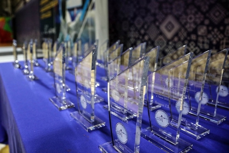    Дмитрий Беляев получил награду "Лучший спортсмен 2025 года" в категории С на фестивале паралимпийского фехтования "20 лет больших побед!"