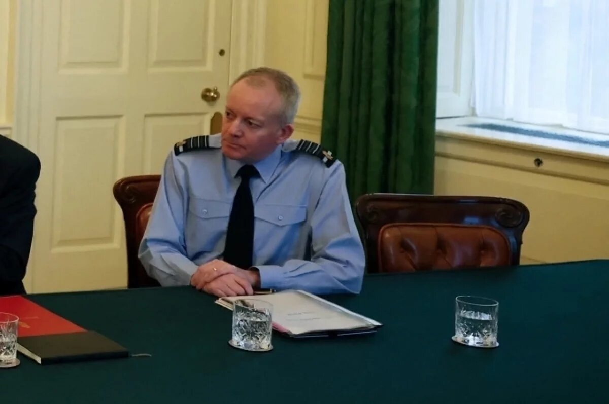    Глава штаба ВВС Британии заявил, что британцам придется пожертвовать детьми