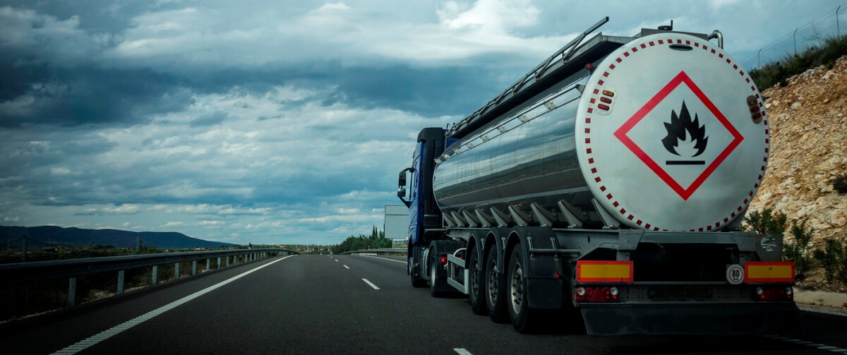 ЗАПРЕТ НА ВЫВОЗ БЕНЗИНА МОГУТ ПРОДЛИТЬ ДО ФЕВРАЛЯ