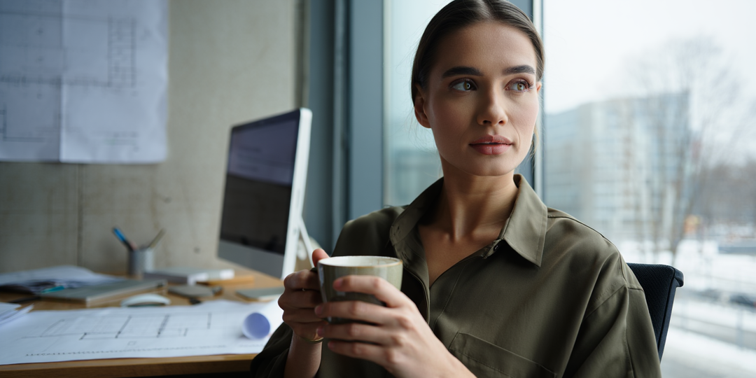 — Твои картинки — это не работа, а баловство, вот когда на завод пойдешь, тогда и поговорим!