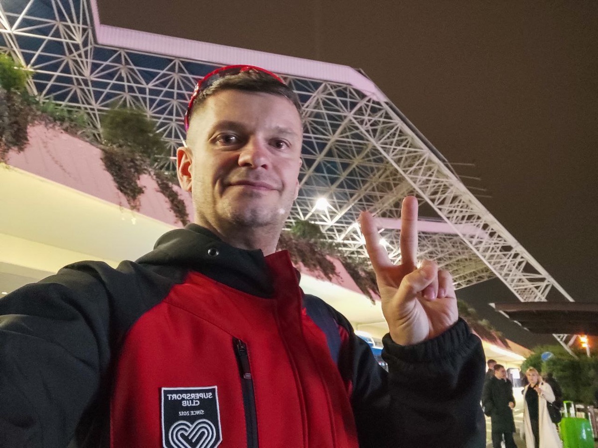 Сразу после фото поспешил надеть шапку