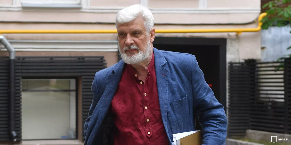 Дмитрий Брусникин