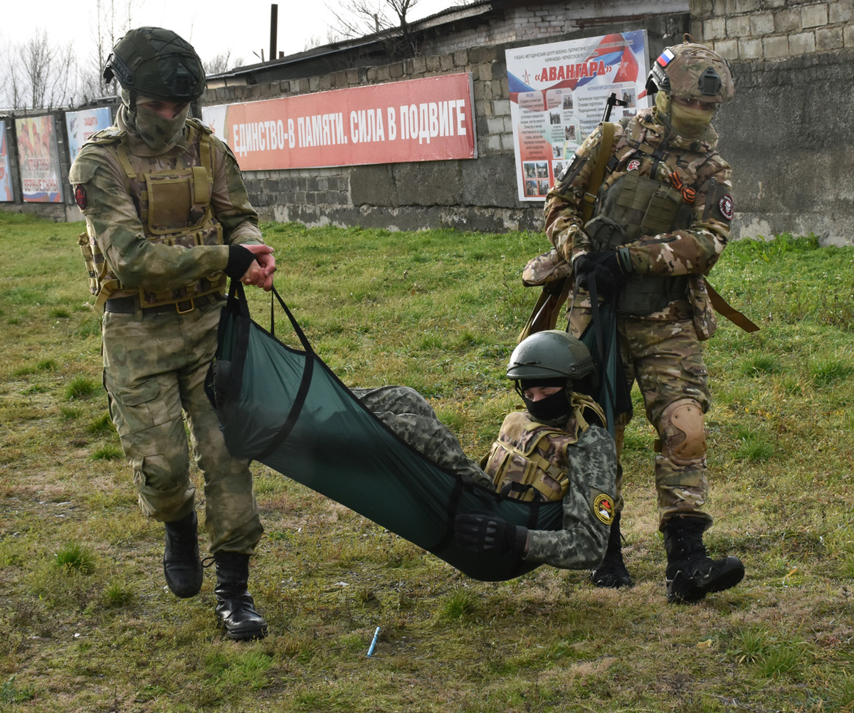 Показательные выступления воспитанников центра военно-патриотической подготовки «Авангард». Фото автора.