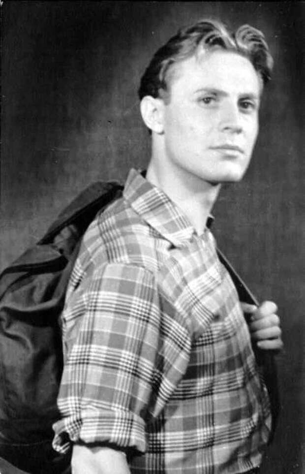 Фото: Юрий Соломин в молодые годы 