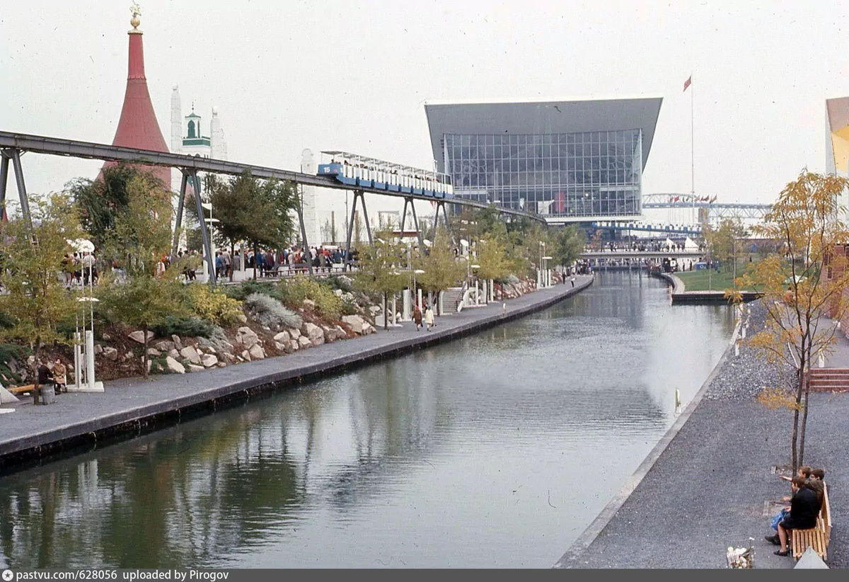 Павильон СССР на выставке "Экспо-1967" в Монреале. С сайта www.pastvu.com.