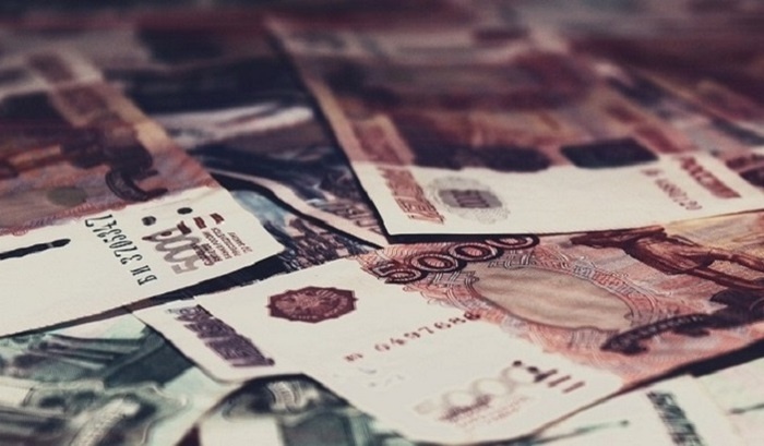    Долги россиян и бизнеса перед бюджетом достигли рекордных 3,3 трлн рублей