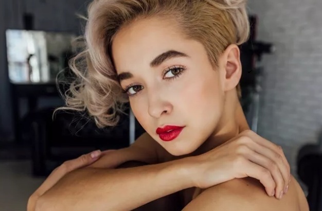 Личная страница Аиши в соцсети