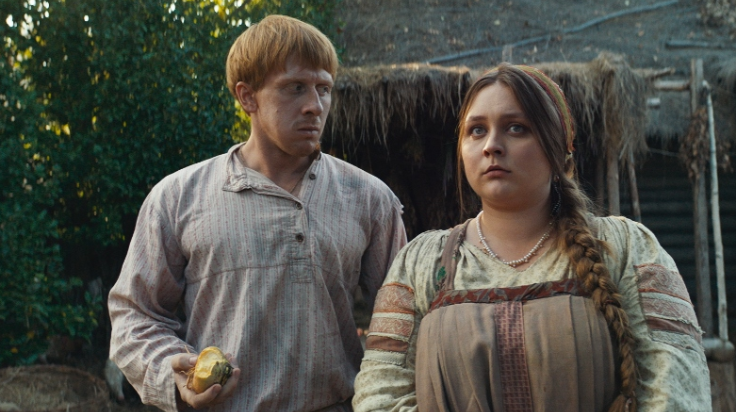    кадр из сериала «Холоп»