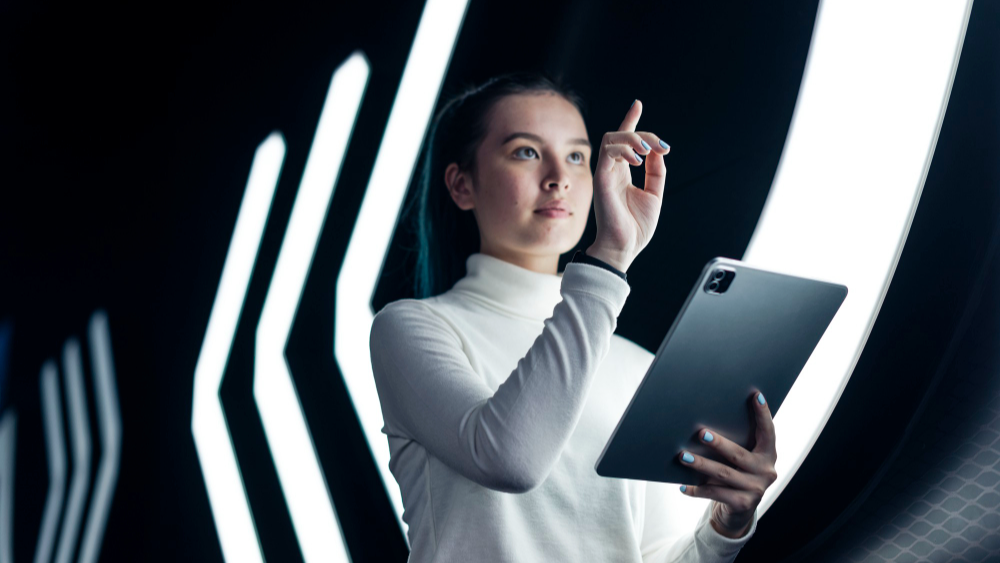    "Многие новые профессии сначала воспринимаются как странные, но со временем либо закрепляются, либо трансформируются. Фото: freepik.com"