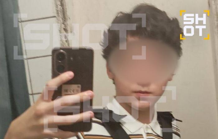 Подросток, напавший с ножом на учащихся подмосковной школы. Фото © Telegram / SHOT