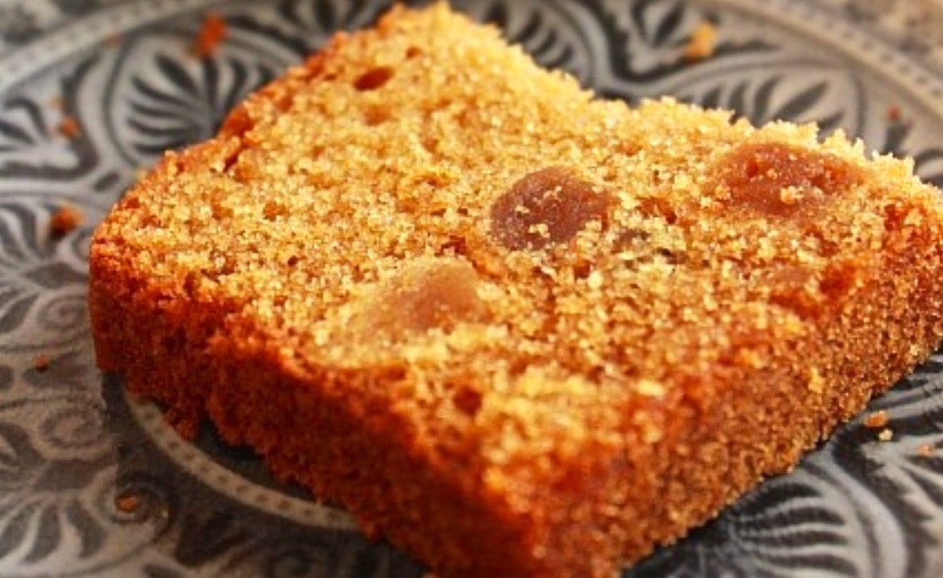 Рождественский кекс с марципаном от Карла Шумахера.