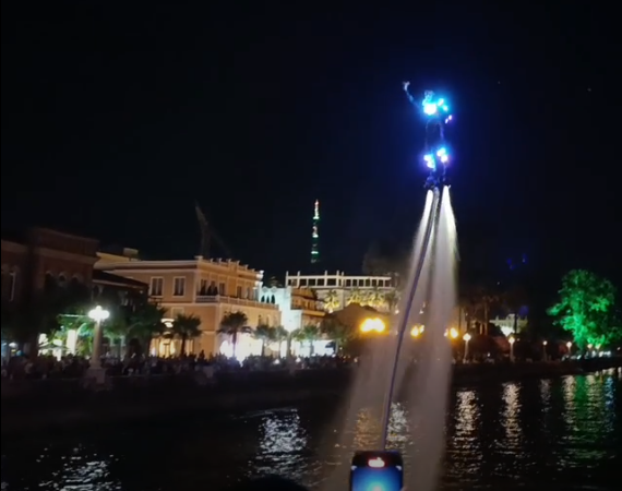 Выступление на флайборде