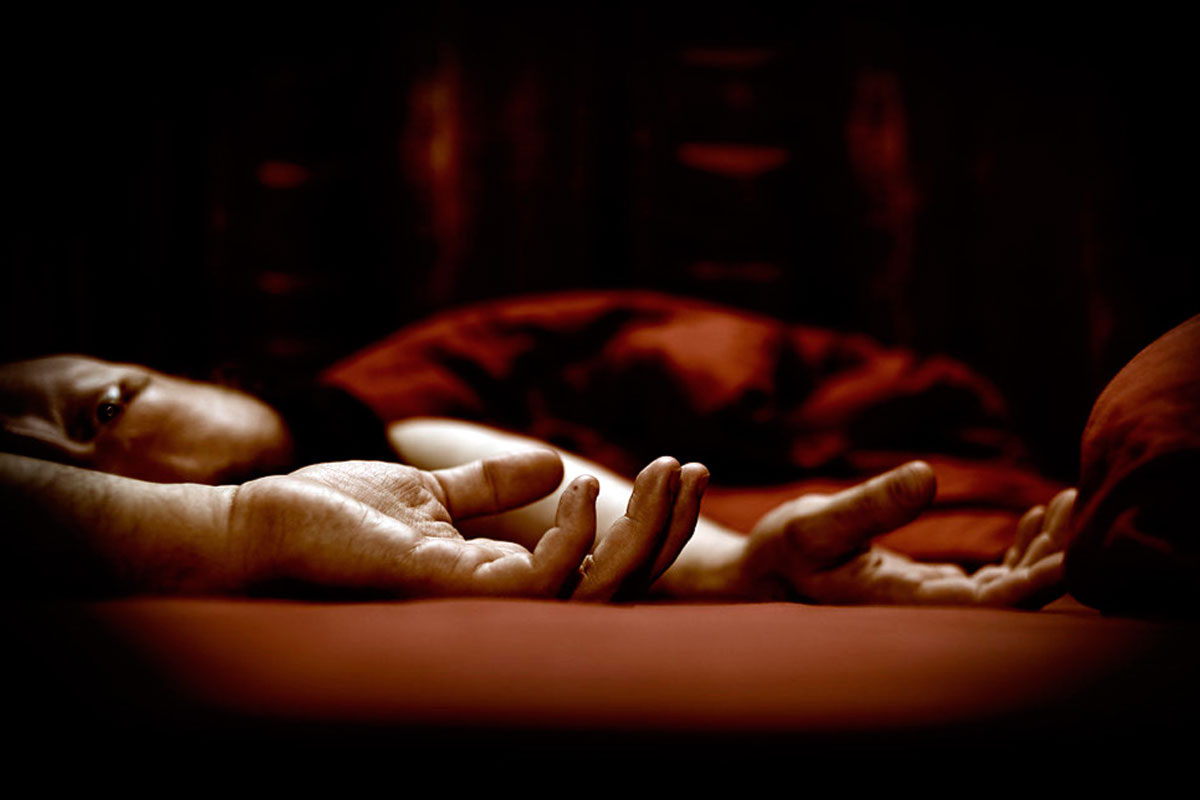 Эта сеть активируется при невыполнении задачи, управляя мечтами, воспоминаниями, самодиалогами и социальными сравнениями