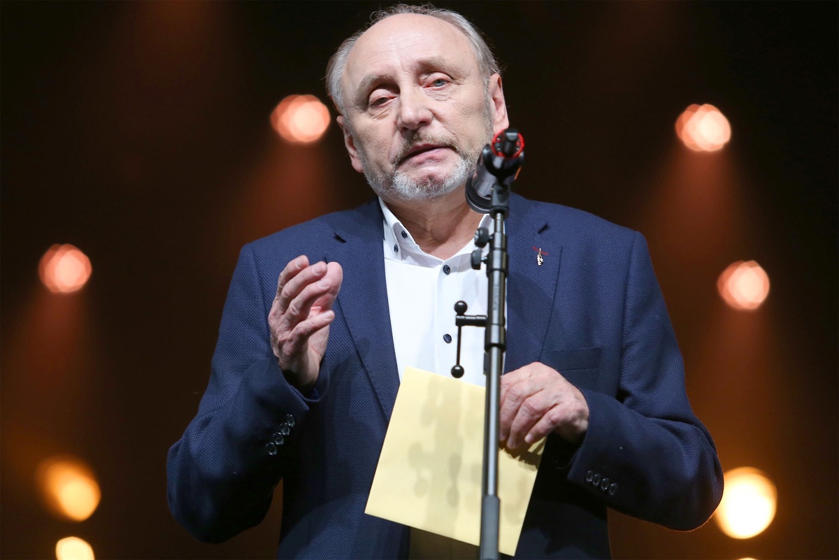     Валерия Новокрещенова