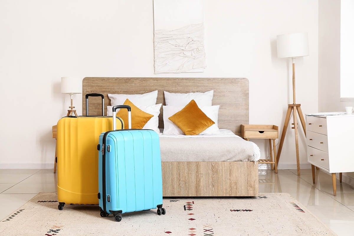 Дача на берегу моря или в лесу — спокойное и уютное место для туристов. Источник: Pixel-Shot / Shutterstock / FOTODOM📷
