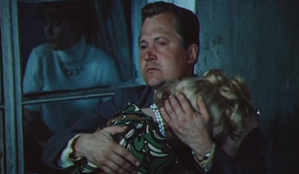    Кадр из советского фильма "Уходя — уходи" (1978) / Киностудия "Ленфильм"