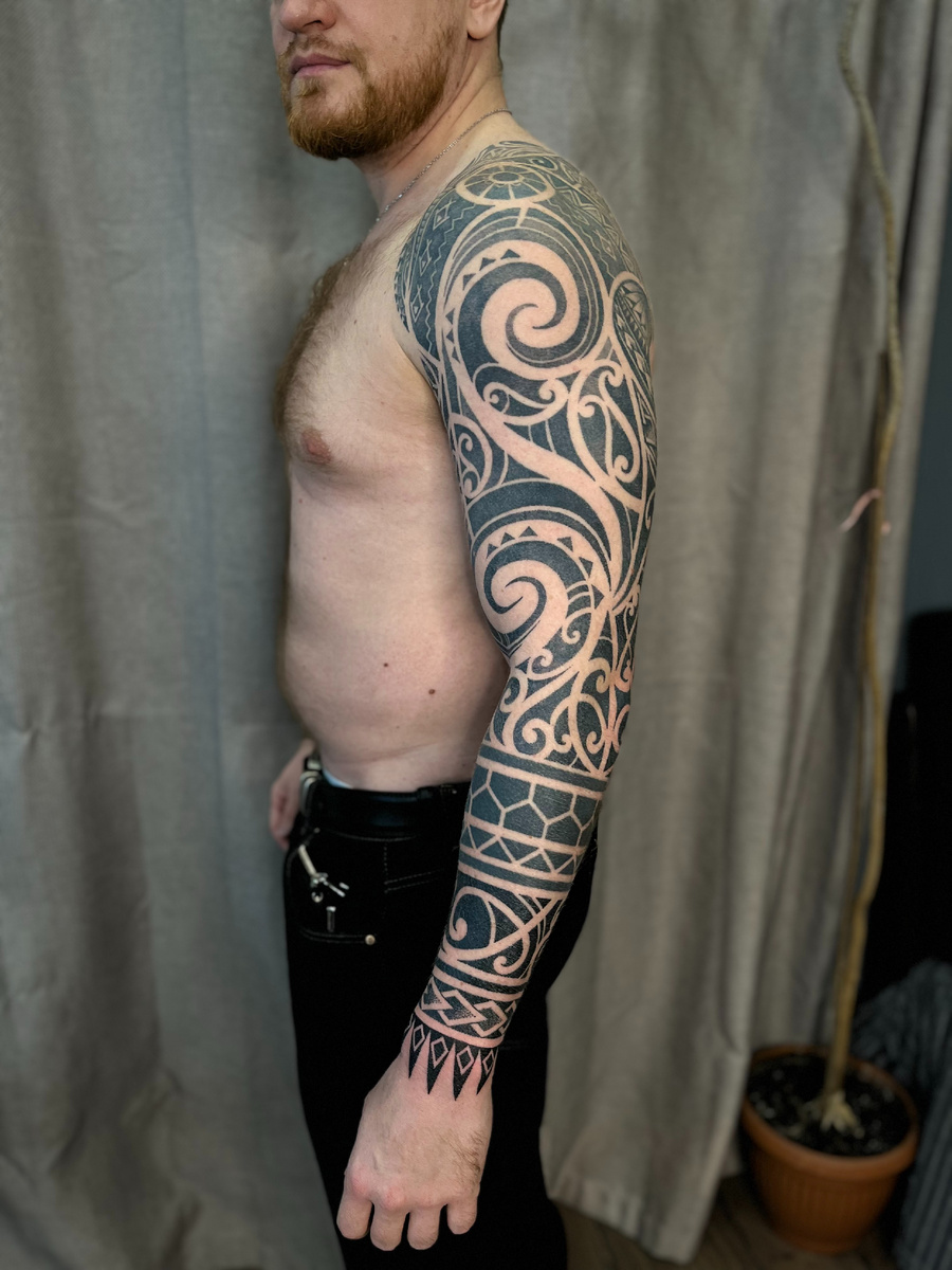 Рукав в Орнаментальном стиле. Мужская татуировка 