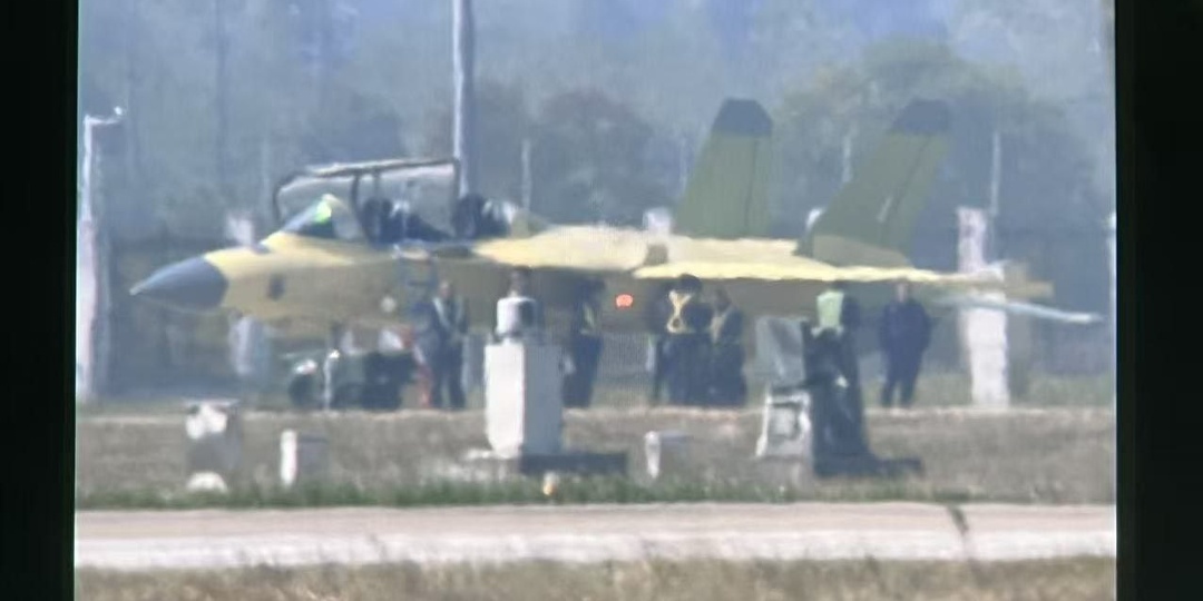 Китай готовит УТС для подготовки пилотов Су-57?