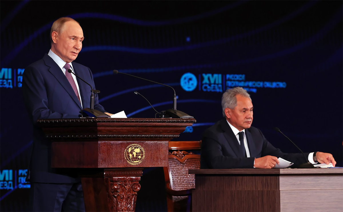     Президент подписал поручение об о. Молокова, адресованное Правительству РФ. Среди ответственных назначены Мишустин М.В., Котюков М.М., Шойгу С.К. и другие лица. Они должны доложить главе государства по этому вопросу до 1 февраля 2026 г.