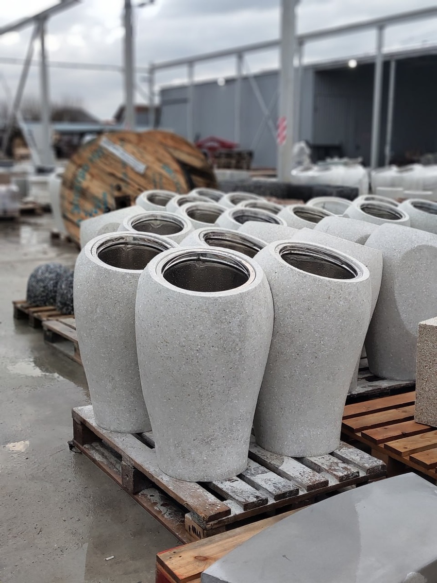 💎 Это не просто урна, а долговечный элемент ландшафтного дизайна с возможностью индивидуального брендирования, выполненный по уникальной технологии.