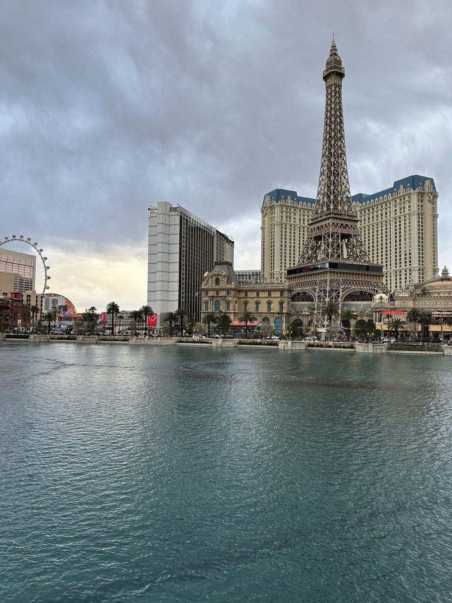 Лас-Вегас прекрасен и днём...